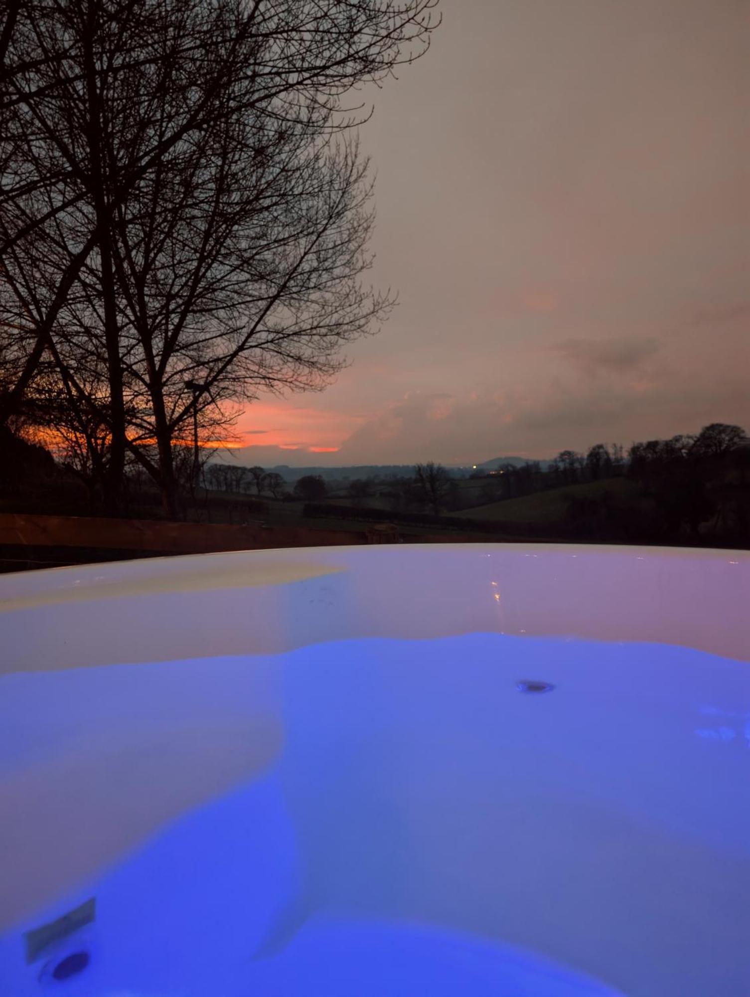 Caplor Glamping&Lodges Hereford Exterior foto