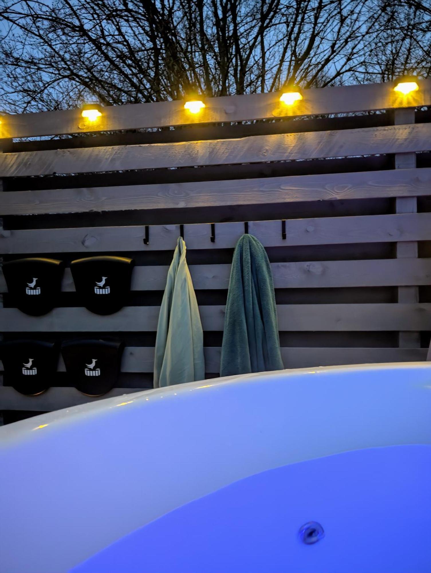 Caplor Glamping&Lodges Hereford Exterior foto