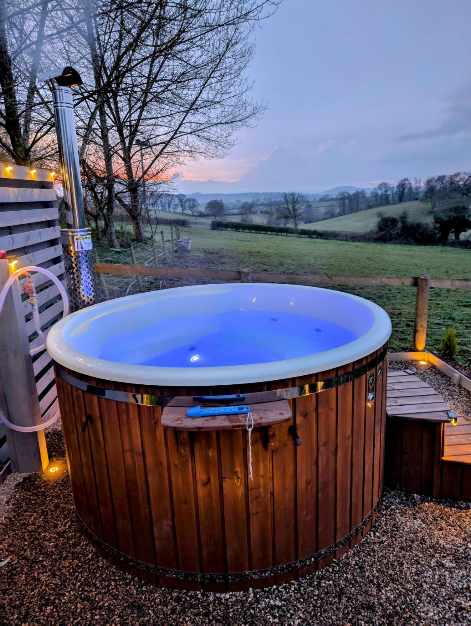 Caplor Glamping&Lodges Hereford Exterior foto