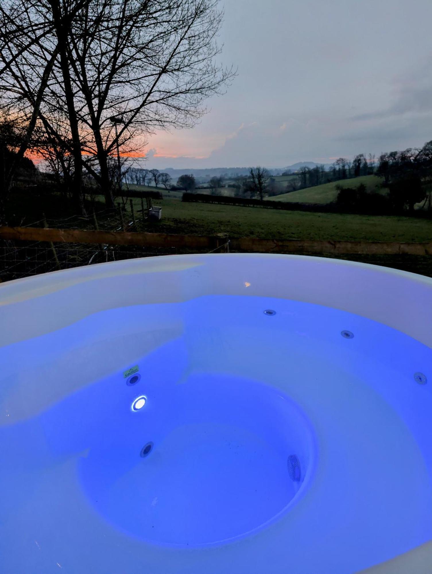Caplor Glamping&Lodges Hereford Exterior foto
